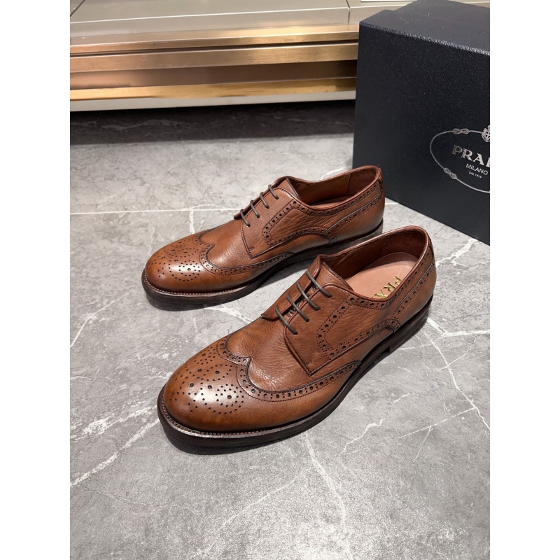Pra*a leather shoes